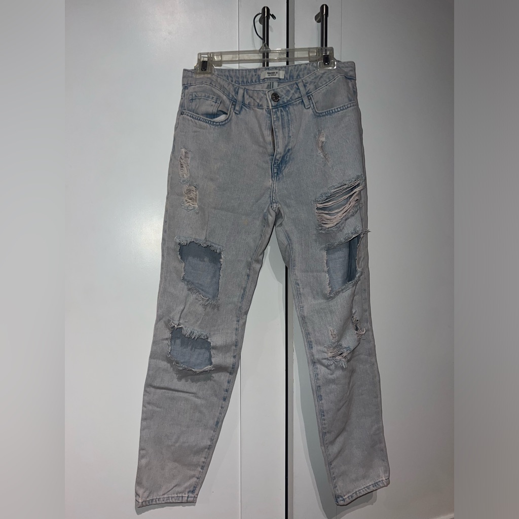 Distressed Light Washed Jeans